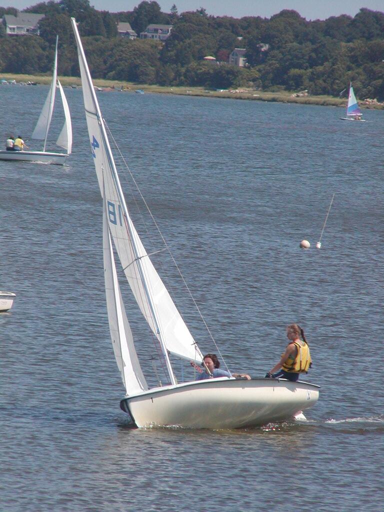 No description provided for: /2002/07-09/0811-erin420/photo14.html