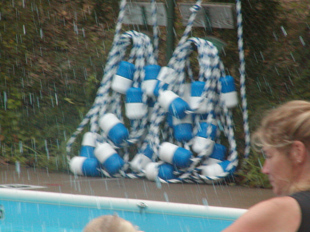 No description provided for: /2002/07-09/0816-bdc/_1/photo03.html