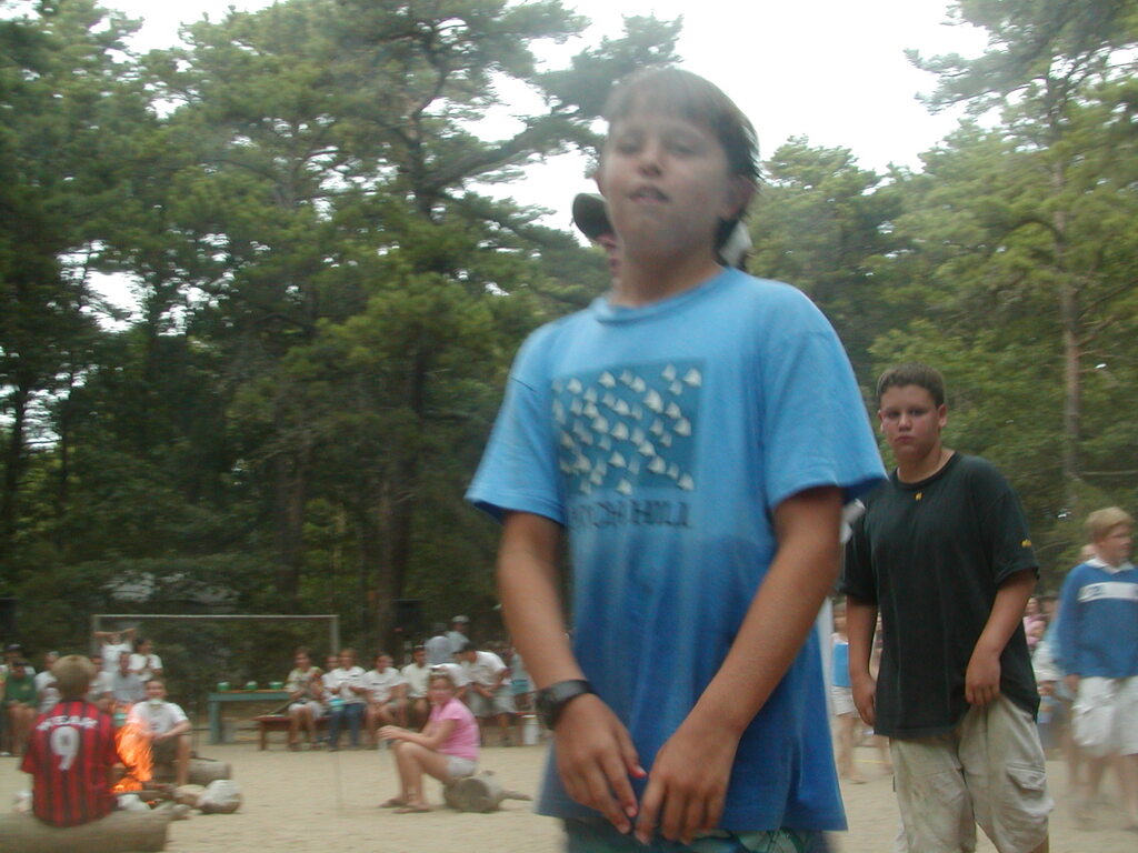 No description provided for: /2002/07-09/0816-bdc/_1/photo13.html