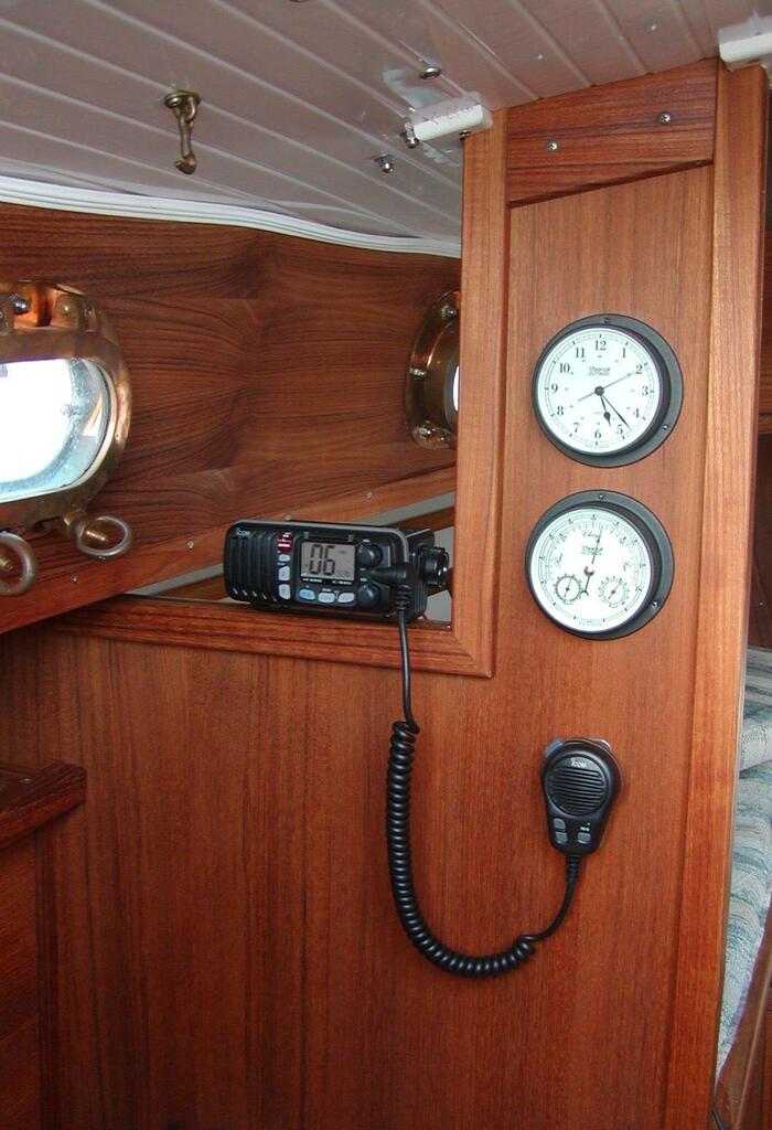 No description provided for: /2002/07-09/0831-boat-jobs/photo01.html