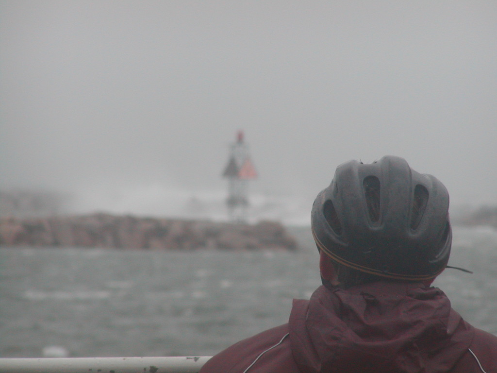 No description provided for: /2002/10-12/1012-bsa-block-island/photo03.html