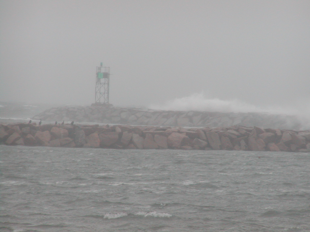 No description provided for: /2002/10-12/1012-bsa-block-island/photo05.html