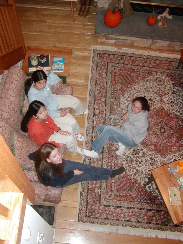 No description provided for: /2002/10-12/1116-bday-party/photo05.html