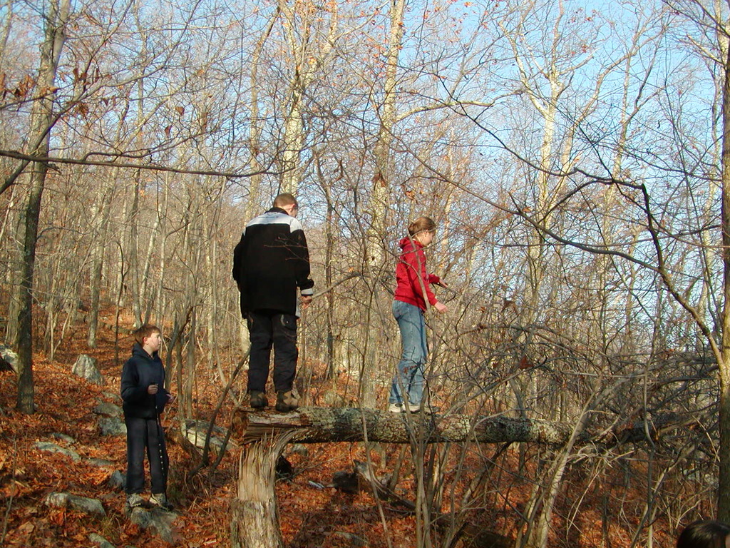 No description provided for: /2002/10-12/1124-bday-hike/_1/photo23.html