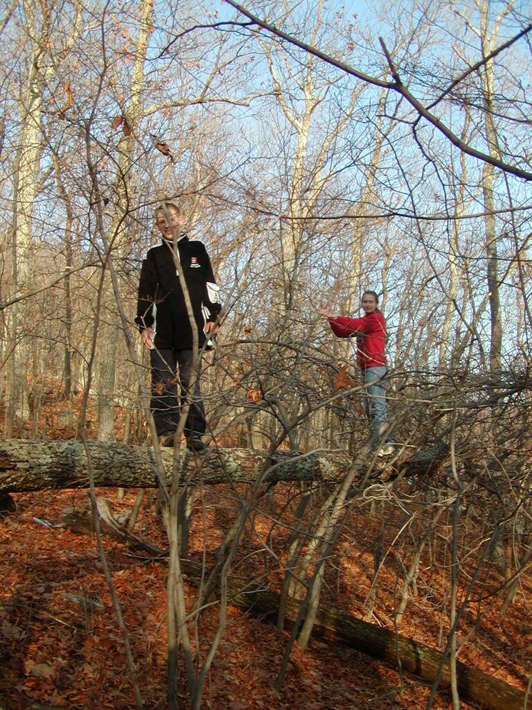 No description provided for: /2002/10-12/1124-bday-hike/_2/photo26.html