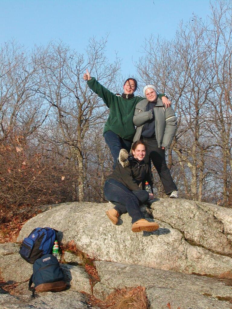 No description provided for: /2002/10-12/1124-bday-hike/_2/photo36.html