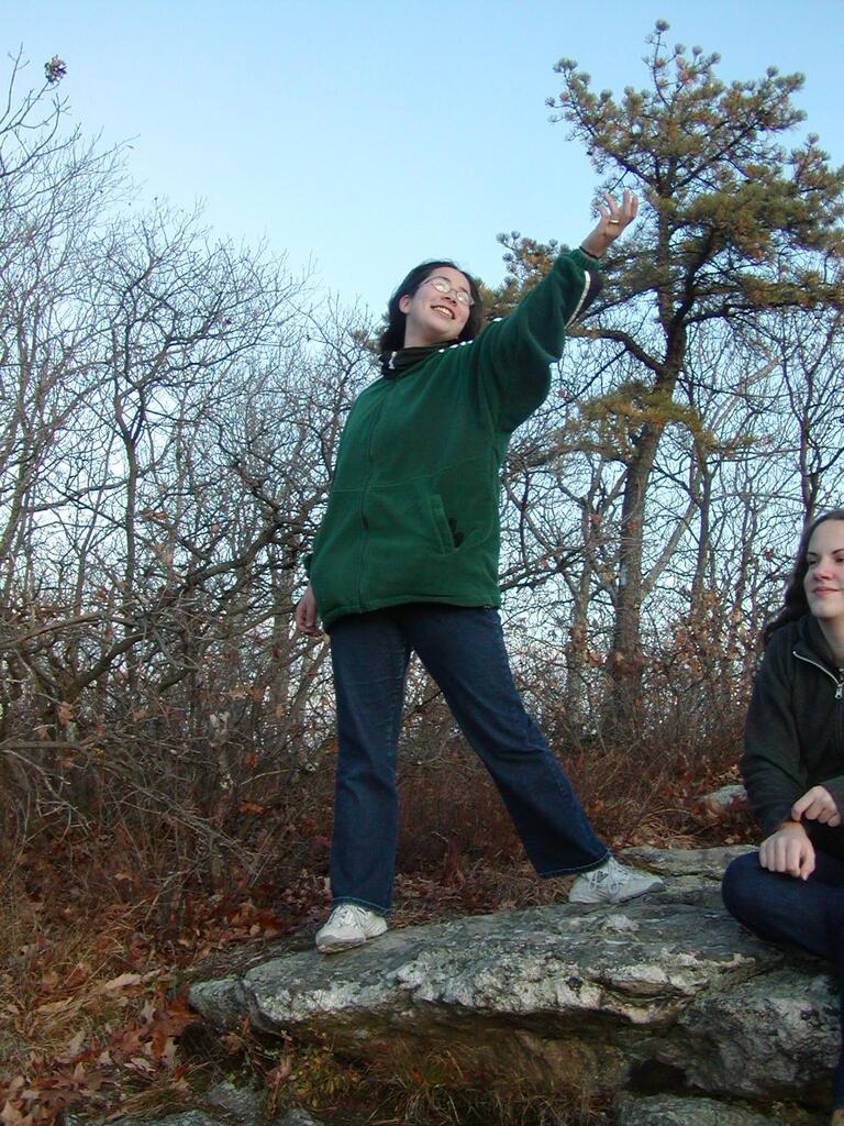 No description provided for: /2002/10-12/1124-bday-hike/_2/photo39.html