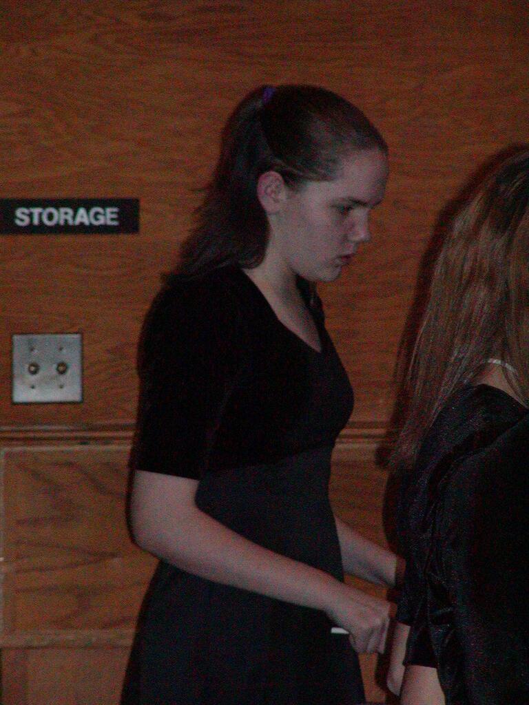 No description provided for: /2002/10-12/1217-band-concert/_1/photo10.html