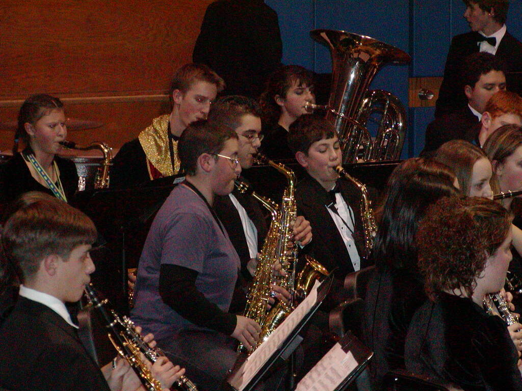 No description provided for: /2002/10-12/1217-band-concert/_2/photo24.html