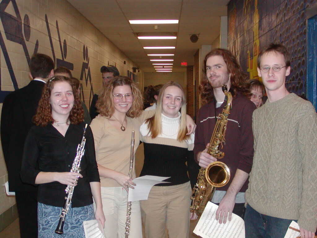 No description provided for: /2002/10-12/1217-band-concert/_2/photo30.html