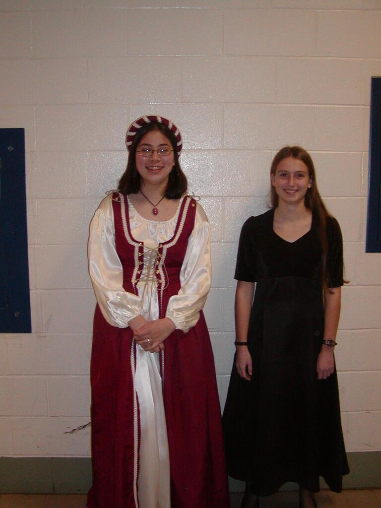 No description provided for: /2002/10-12/1217-band-concert/_2/photo36.html