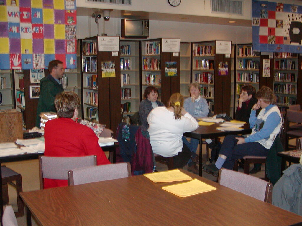 No description provided for: /2002/10-12/1217-robotics/photo04.html