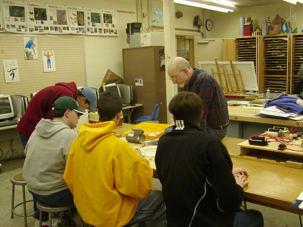 No description provided for: /2003/01-03/0114-bhs-robotics/photo01.html