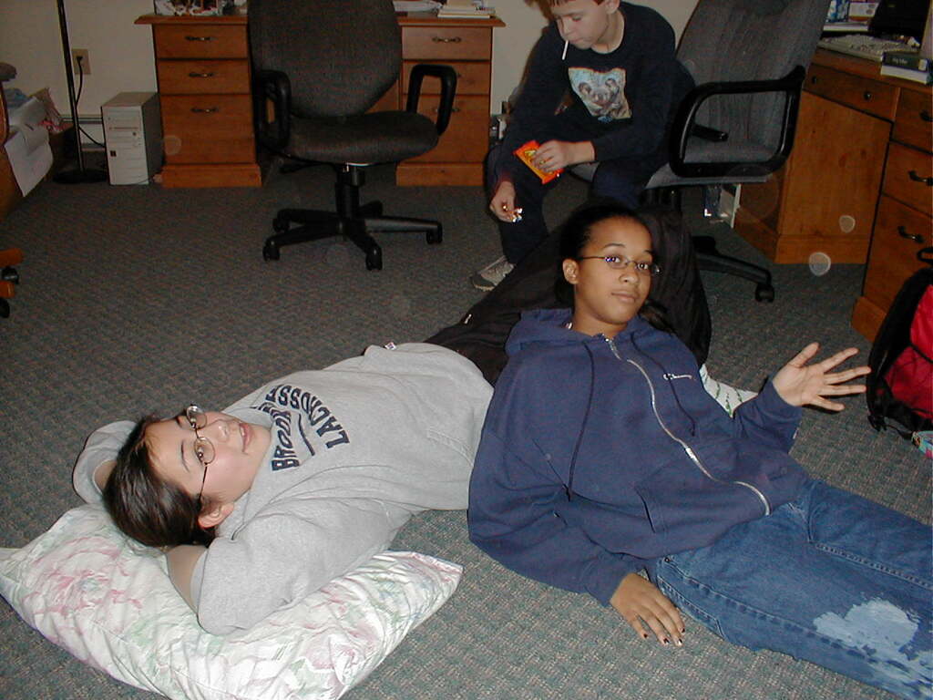 No description provided for: /2003/01-03/0116-megan-bday/photo04.html