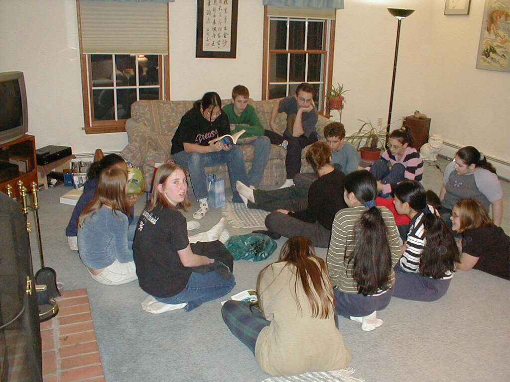 No description provided for: /2003/01-03/0116-megan-bday/photo09.html