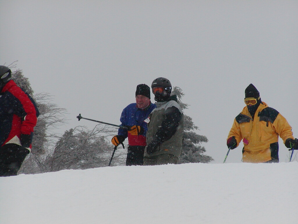 No description provided for: /2003/01-03/0126-bsa-ski/photo01.html