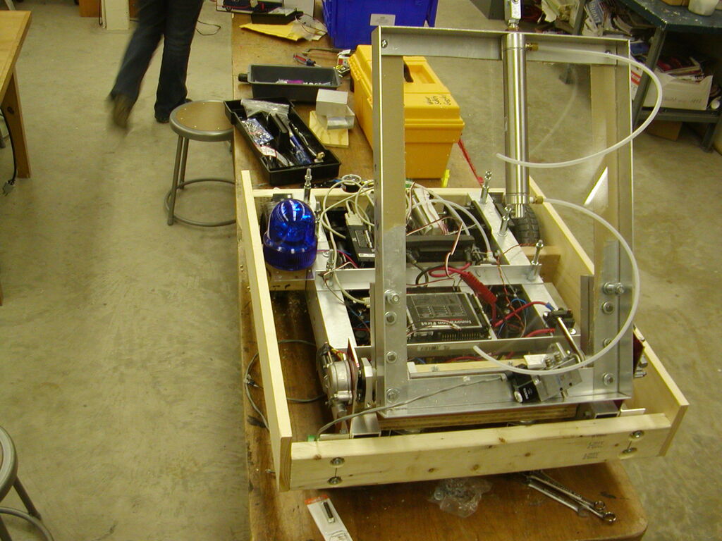No description provided for: /2003/01-03/0214-bhs-robo/photo12.html
