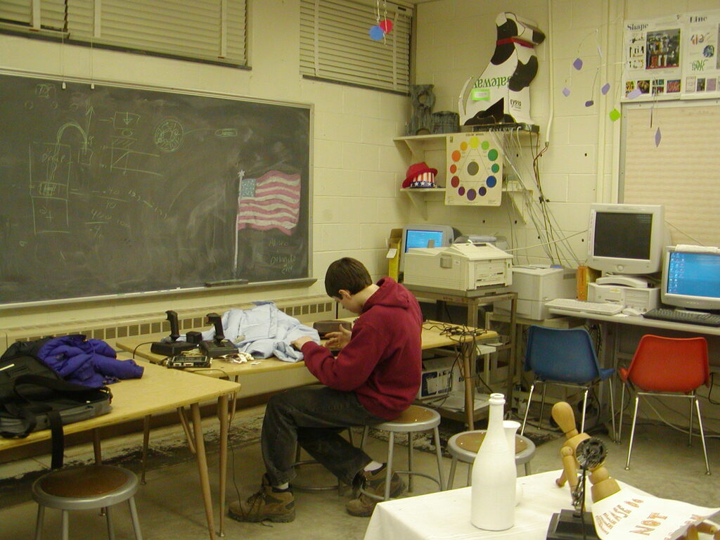 No description provided for: /2003/01-03/0214-bhs-robo/photo15.html