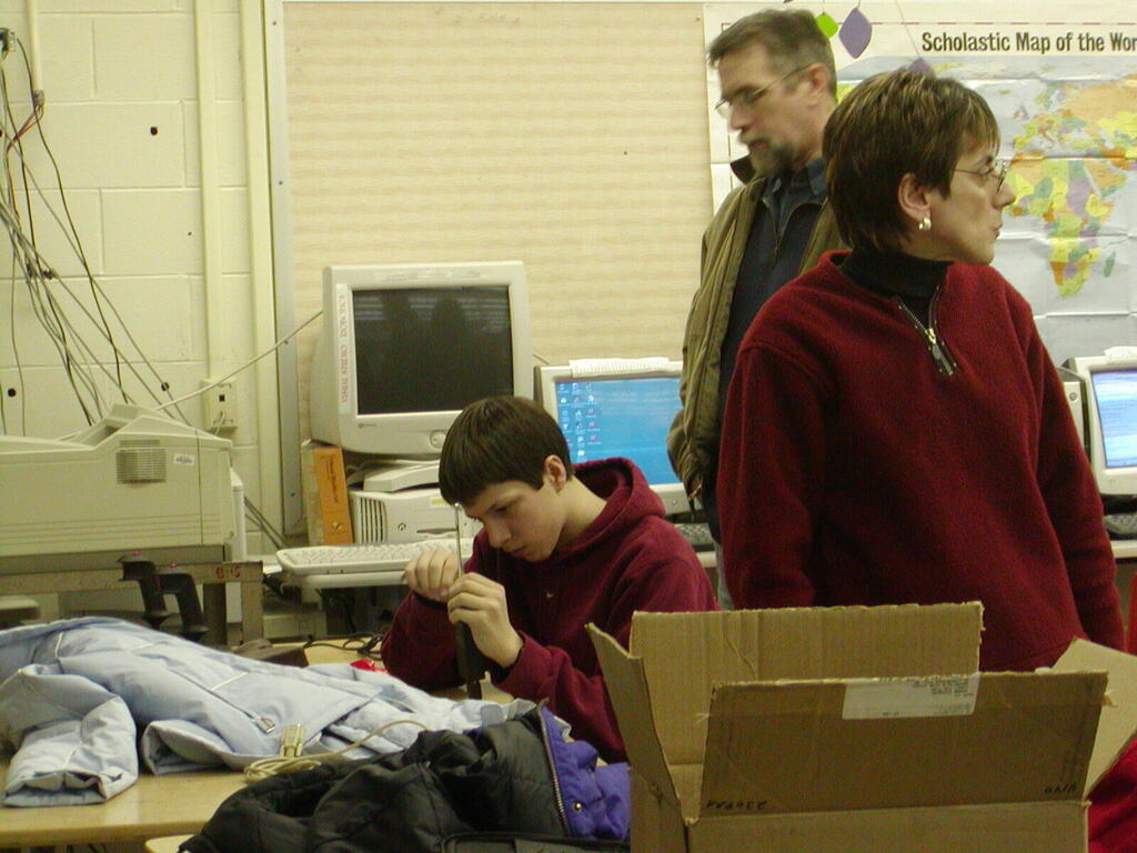 No description provided for: /2003/01-03/0214-bhs-robo/photo18.html
