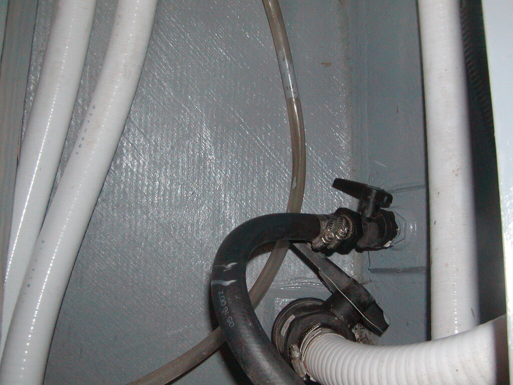 No description provided for: /2003/04-06/0504-boat-jobs/photo07.html