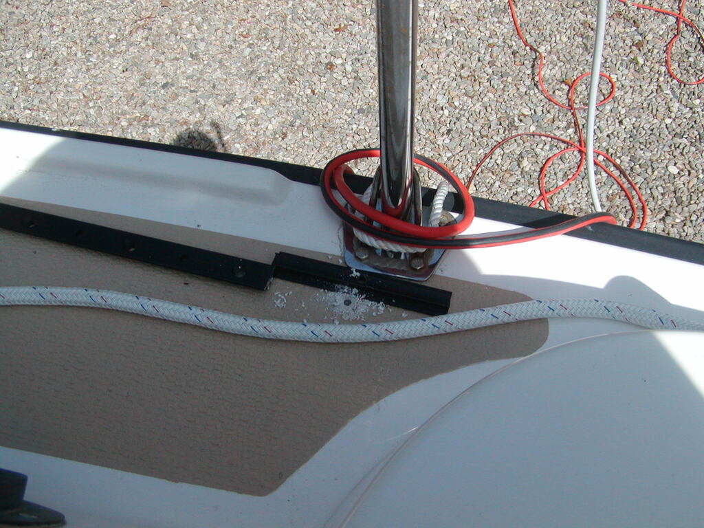 No description provided for: /2003/04-06/0504-boat-jobs/photo17.html