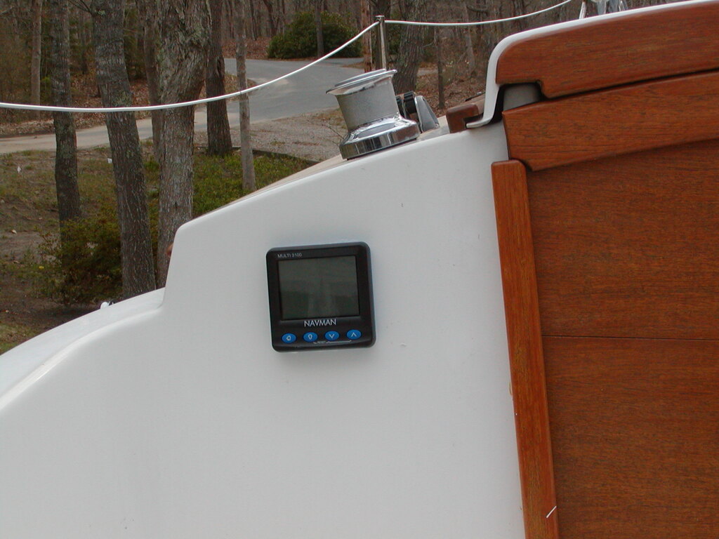 No description provided for: /2003/04-06/0510-boat-work/photo03.html