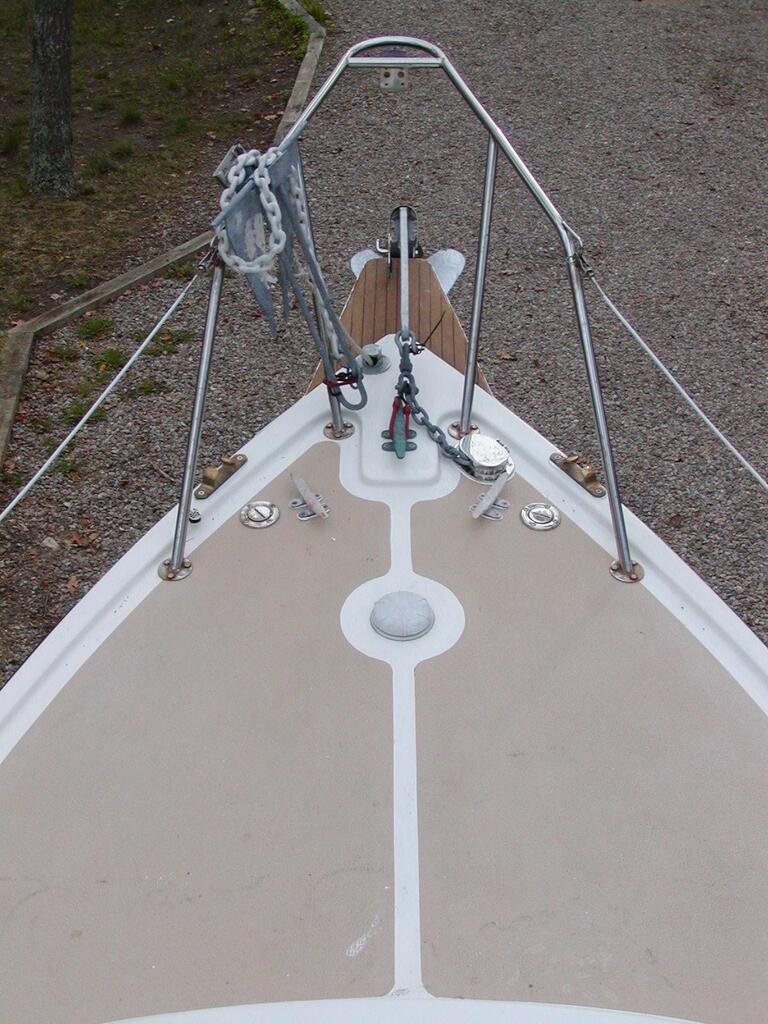 No description provided for: /2003/04-06/0510-boat-work/photo05.html