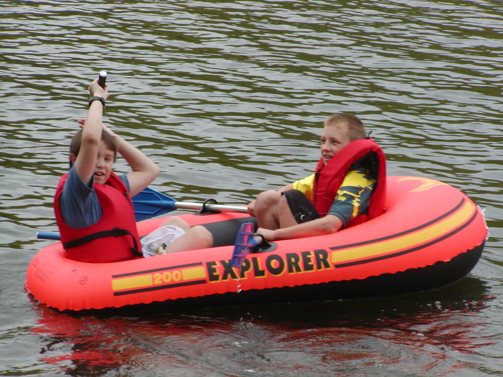 No description provided for: /2003/04-06/0525-bday-kayak/_1/photo12.html