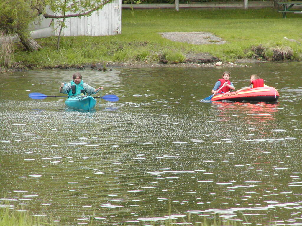 No description provided for: /2003/04-06/0525-bday-kayak/_1/photo16.html