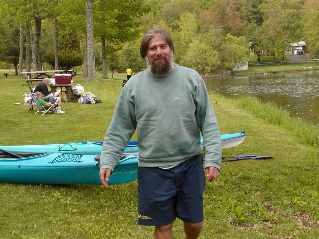 No description provided for: /2003/04-06/0525-bday-kayak/_2/photo31.html