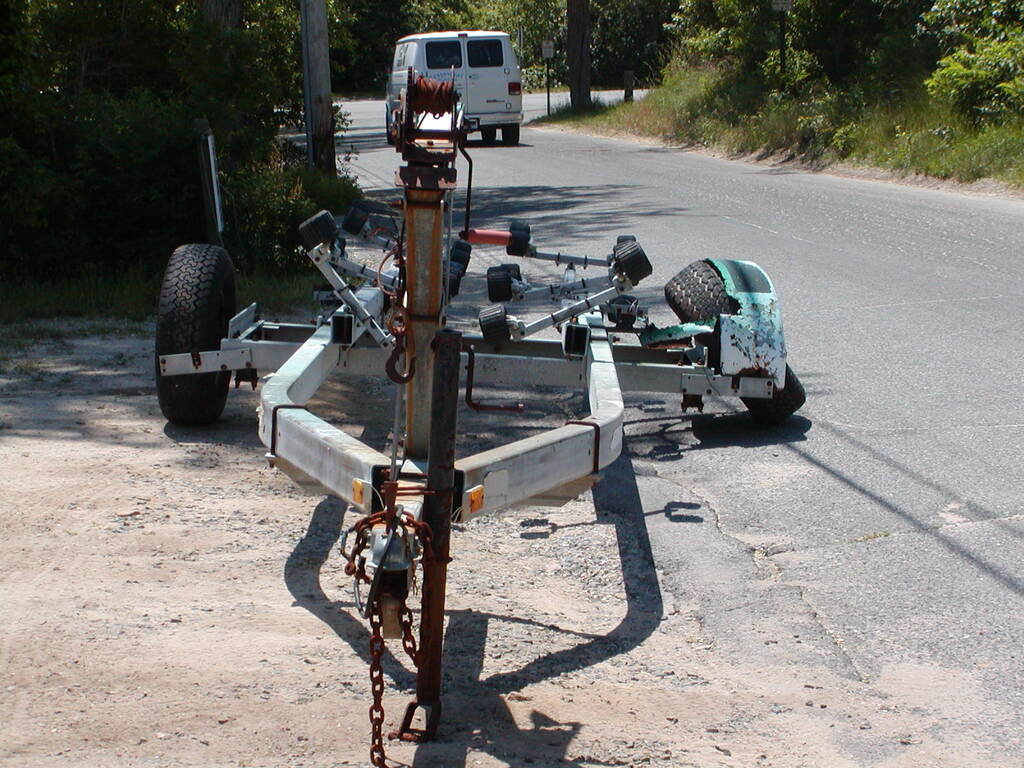 No description provided for: /2003/07-09/0702-boat-launch/photo02.html