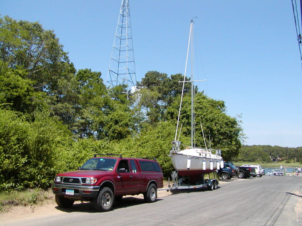 No description provided for: /2003/07-09/0702-boat-launch/photo03.html