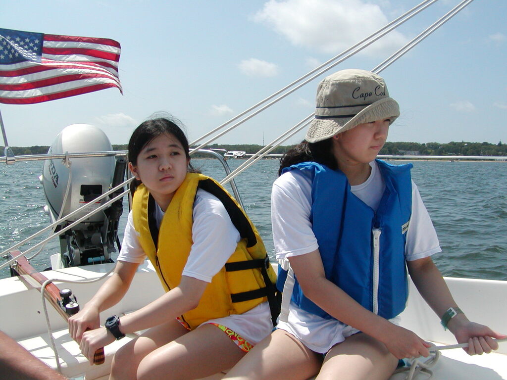 No description provided for: /2003/07-09/0704-sailing-twins/_2/photo21.html