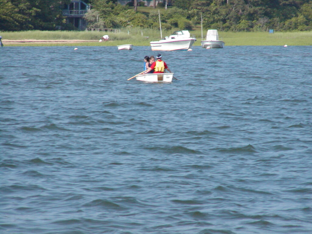 No description provided for: /2003/07-09/0704-sailing-twins/_2/photo30.html