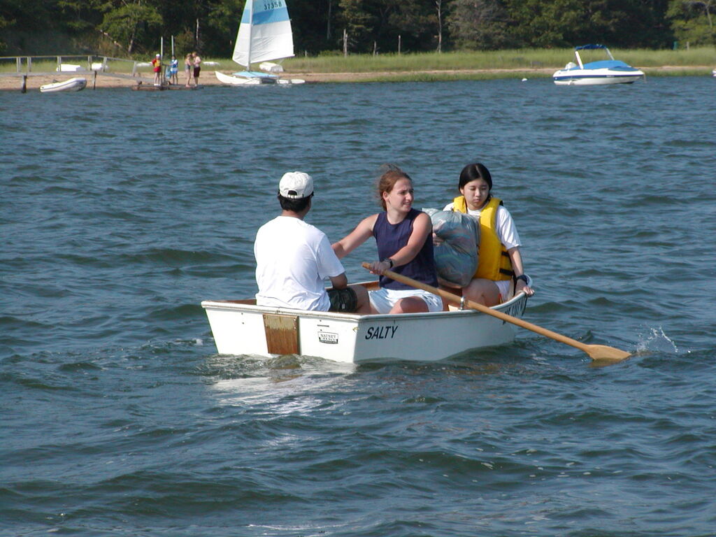 No description provided for: /2003/07-09/0704-sailing-twins/_2/photo34.html