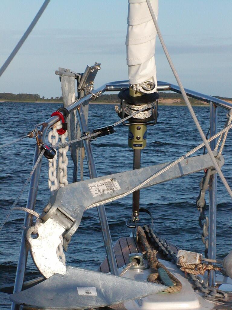 No description provided for: /2003/07-09/0710-boat-work/photo04.html