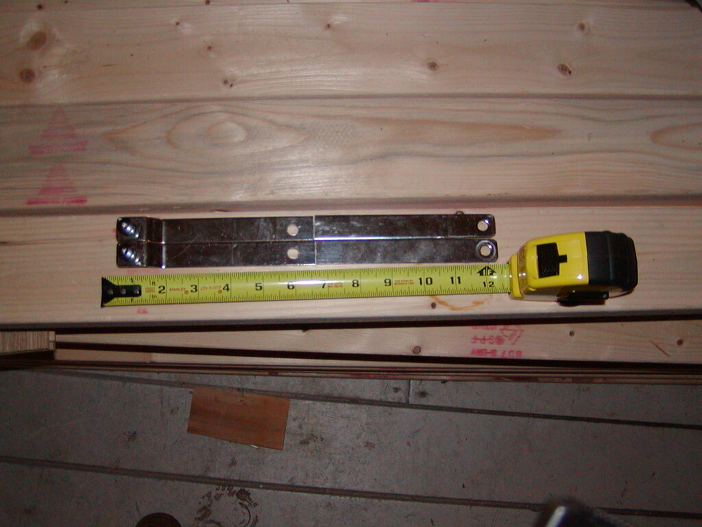 No description provided for: /2003/07-09/0712-boat-work/photo01.html