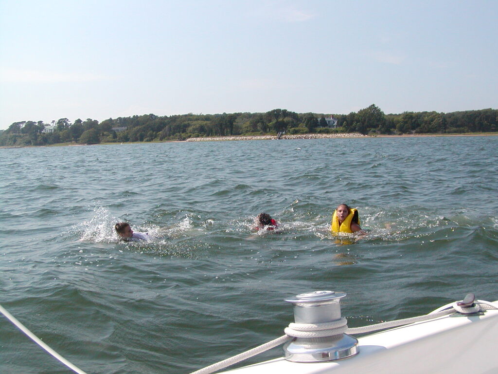 No description provided for: /2003/07-09/0713-sailing/photo01.html