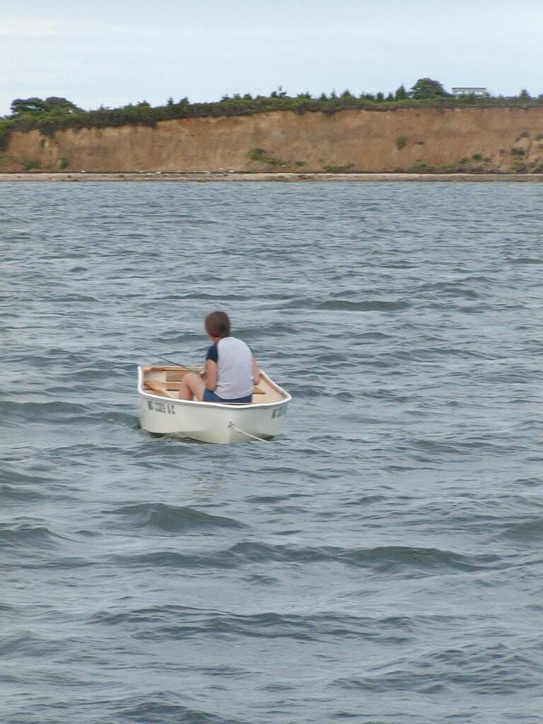 No description provided for: /2003/07-09/0809-sailing+fishing/photo09.html