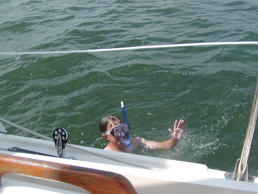 No description provided for: /2003/07-09/0810-sail-kaufmans/photo01.html