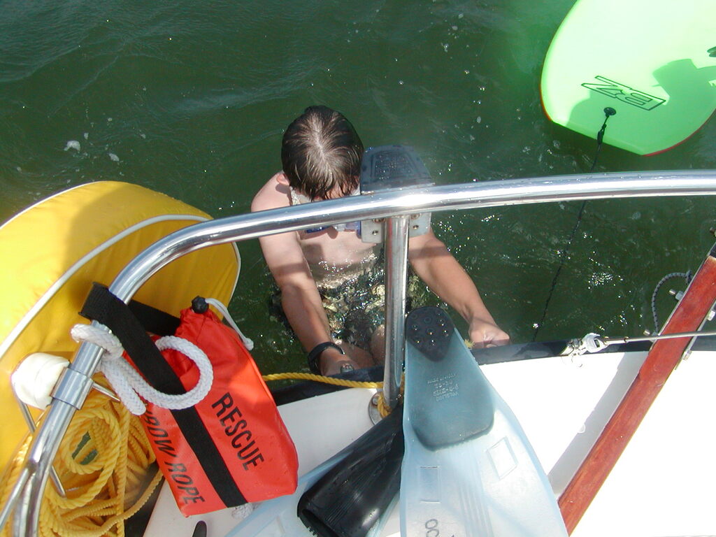 No description provided for: /2003/07-09/0810-sail-kaufmans/photo06.html