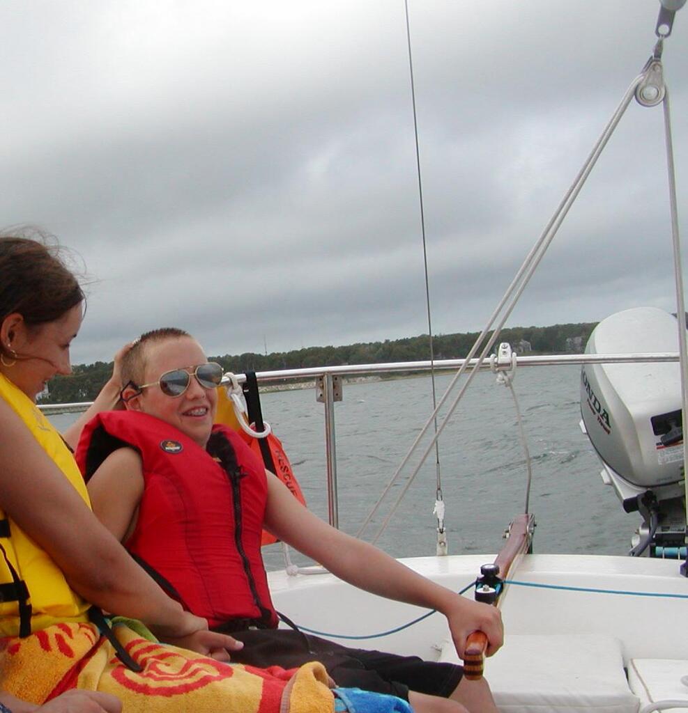 No description provided for: /2003/07-09/0810-sail-kaufmans/photo12.html