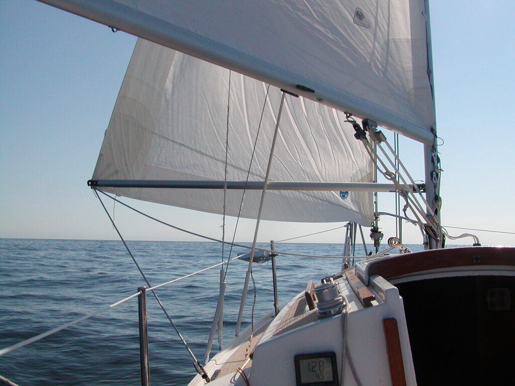 No description provided for: /2003/07-09/0818-big-sail/photo03.html