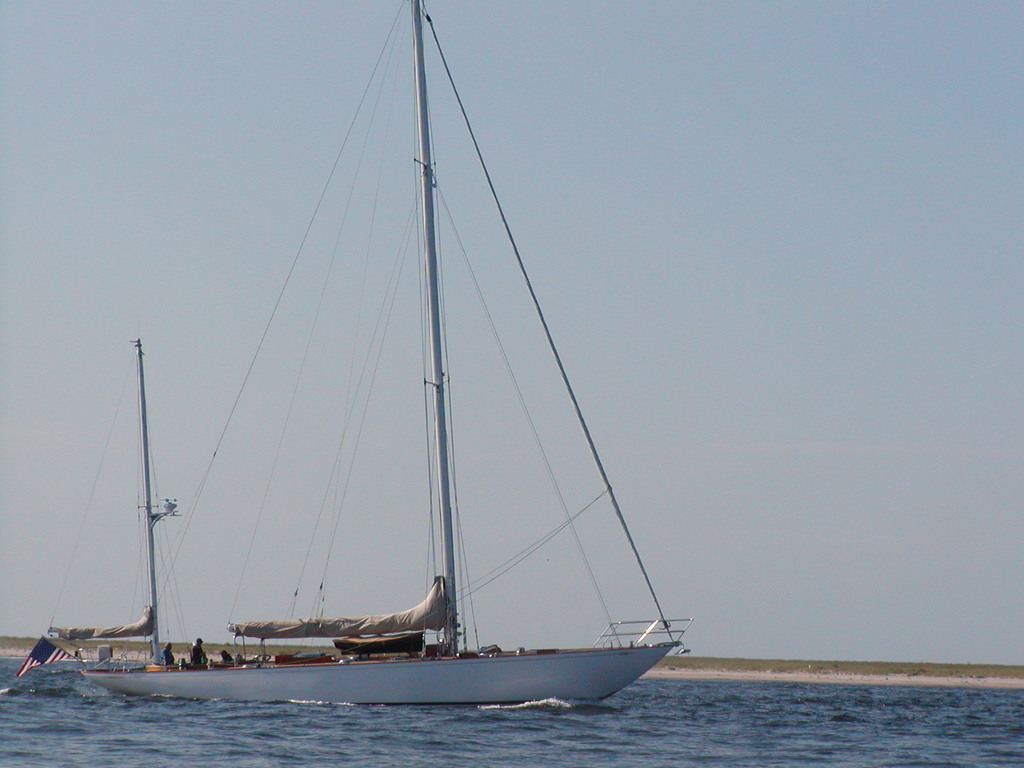 No description provided for: /2003/07-09/0818-big-sail/photo06.html