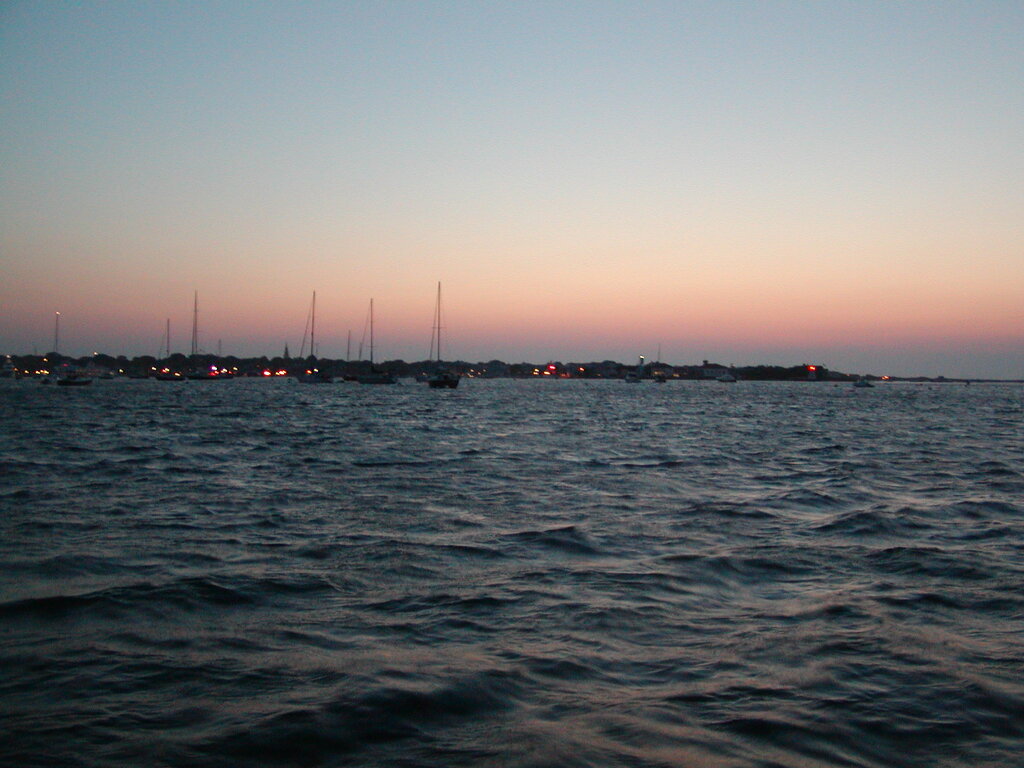 No description provided for: /2003/07-09/0819-big-sail/photo12.html