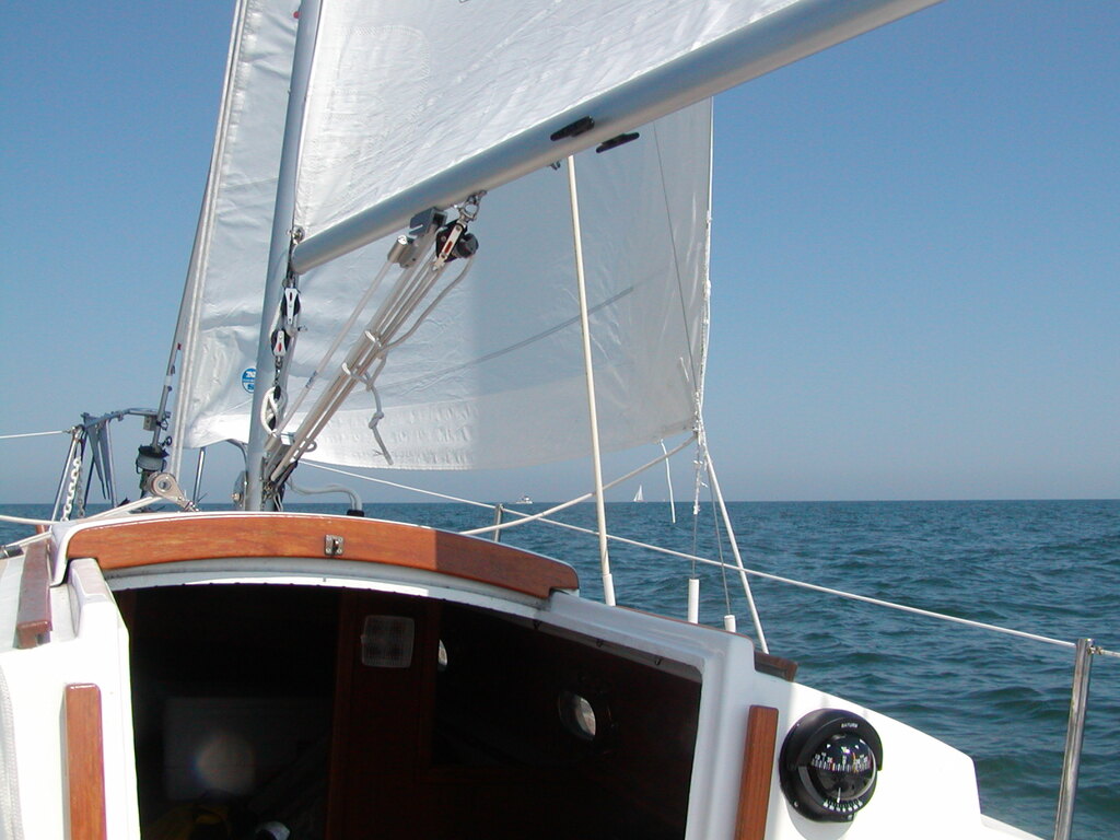 No description provided for: /2003/07-09/0820-big-sail/photo06.html