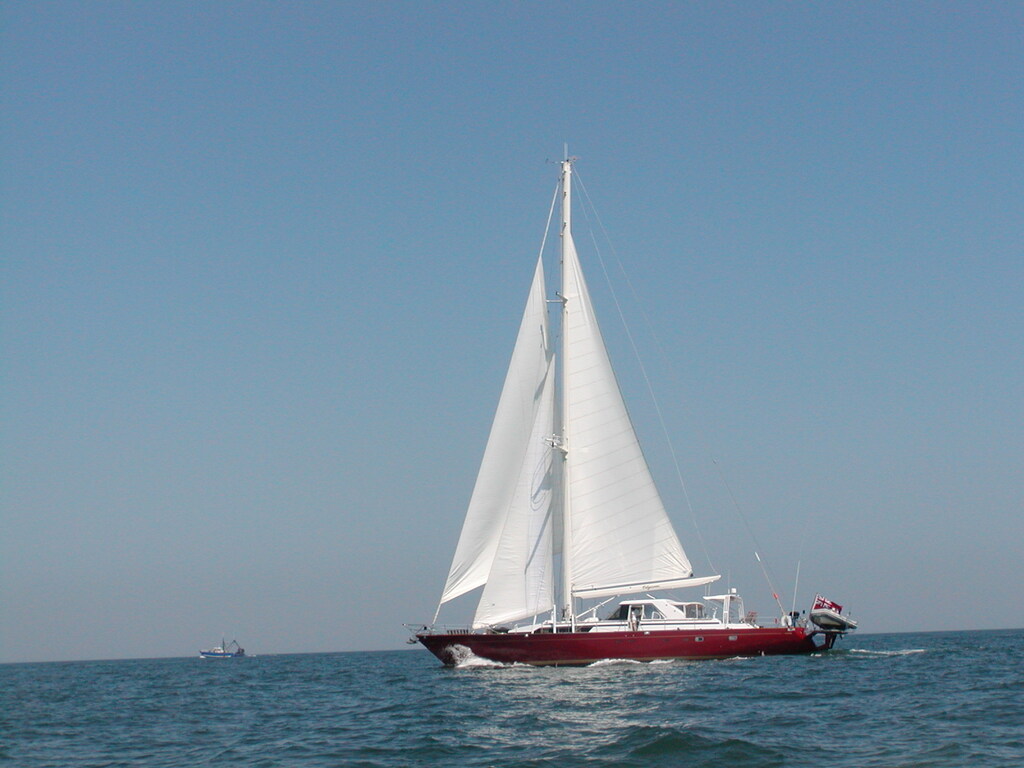 No description provided for: /2003/07-09/0820-big-sail/photo10.html