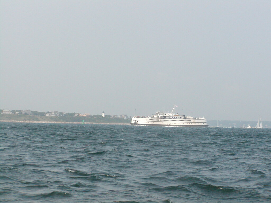 No description provided for: /2003/07-09/0822-big-sail/_1/photo03.html