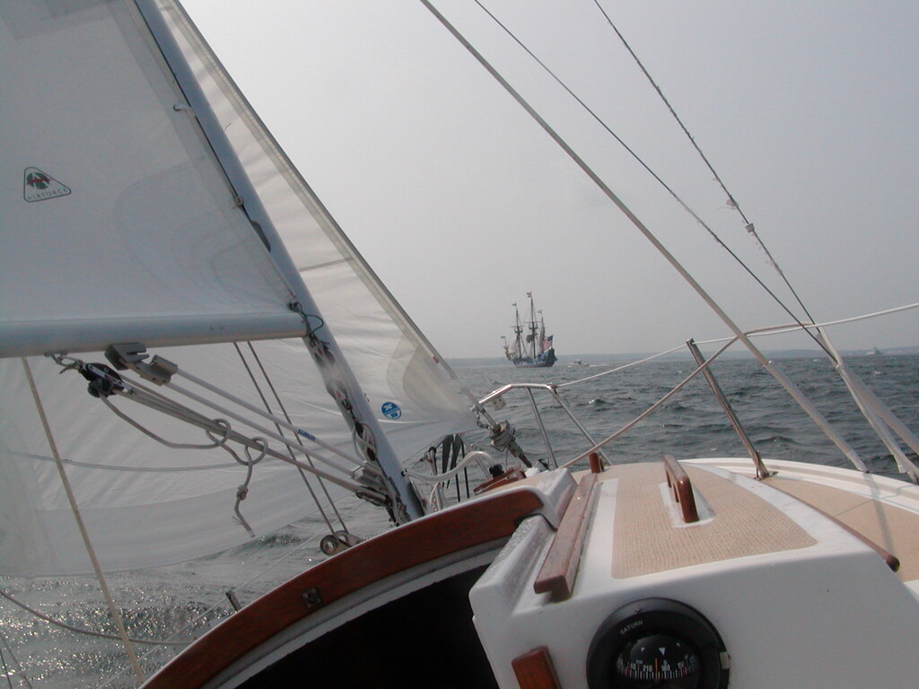 No description provided for: /2003/07-09/0822-big-sail/_1/photo09.html