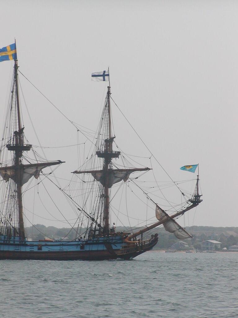 No description provided for: /2003/07-09/0822-big-sail/_2/photo22.html